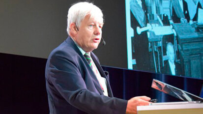 Intervista: “La perimplantite, una malattia provocata dall’uomo?”