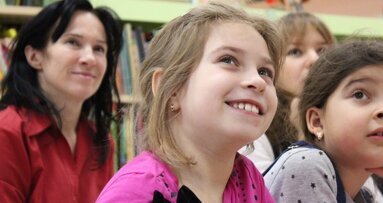 „Niesamowity świat higieny jamy ustnej” – kolejne 200 000 dzieci ze zdrowym uśmiechem!