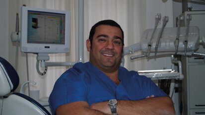 Piezochirurgia mininvasiva nelle atrofie del mascellare con l’impiego di impianti zigomatici