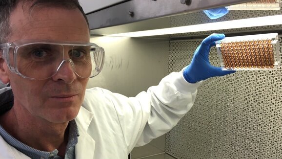 Aussie scientists develop new coating to improve implants