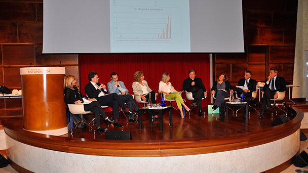 Il futuro lavorativo dei neolaureati? “Saranno collaboratori” dice un’indagine di CAO Roma