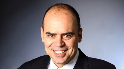 Interview: “I saw a lot of improvements in every step of the endodontic treatment”