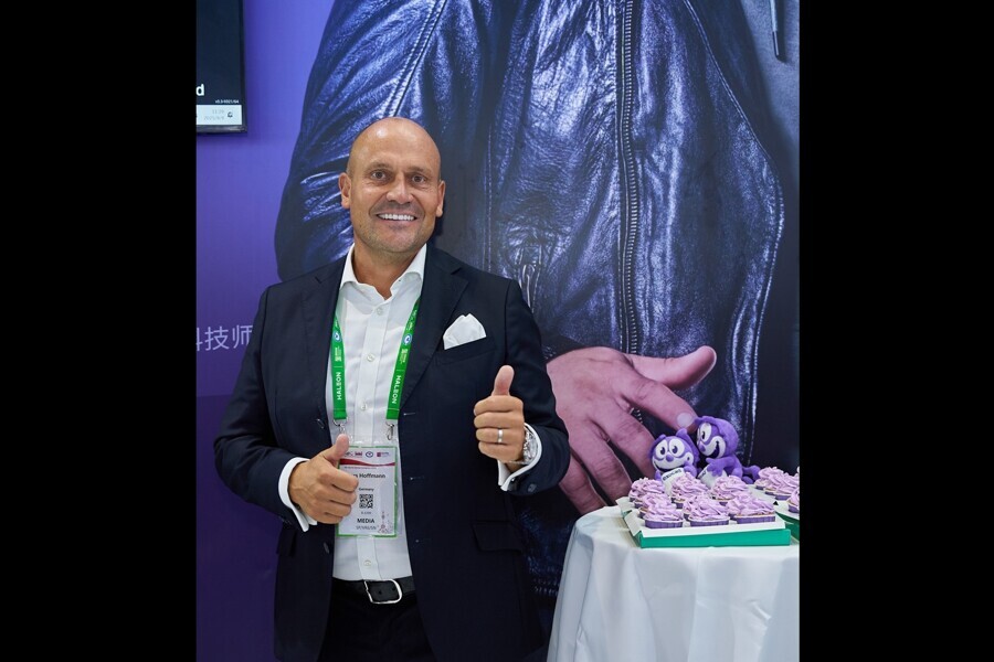 DTI’s Lars Hoffmann learned about exocad’s 15-year journey and company milestones. 