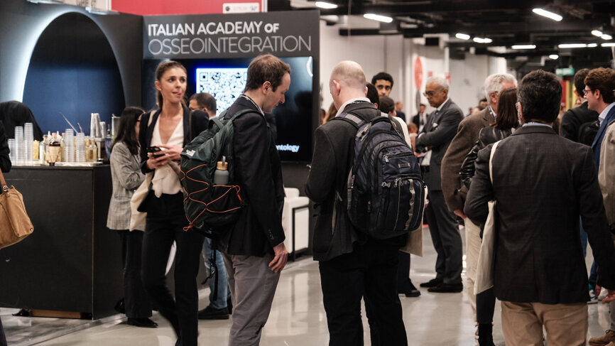 Participants exchanging ideas among the dynamic atmosphere of EAO-DGI 2024.