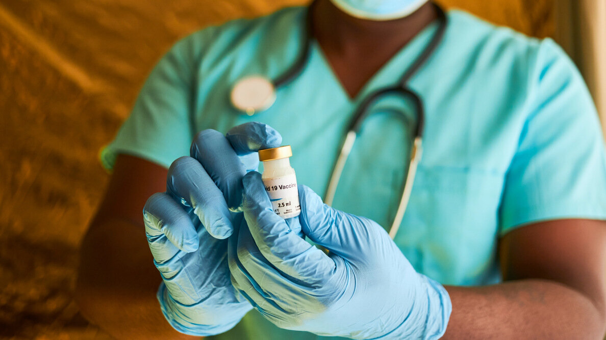 SARS-CoV-2 variant identified in South Africa complicates inoculation plans