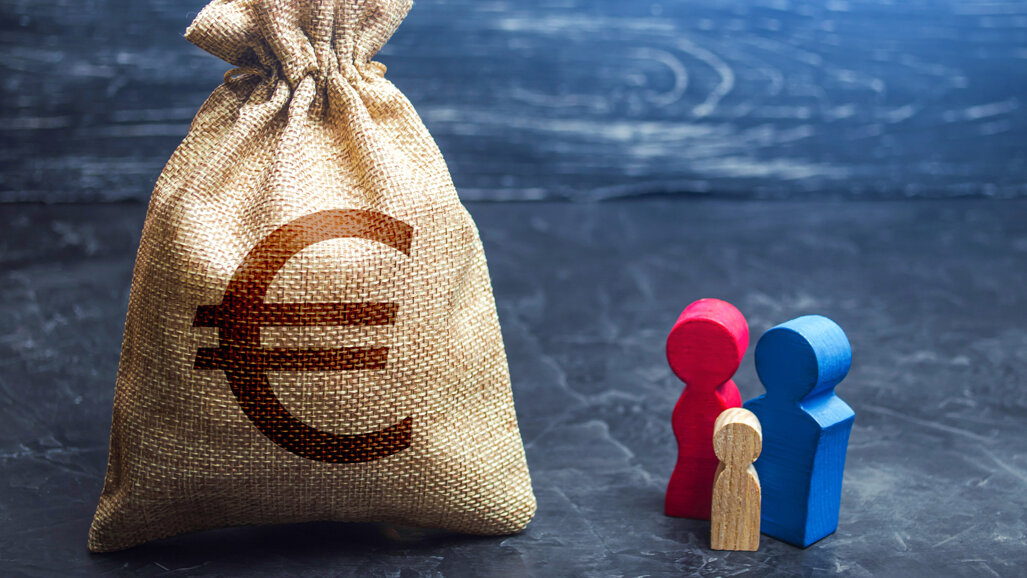 Unmut über Gehalts- und Bonuszahlungen an Kassenvorstände trotz GKV-Spardebatte