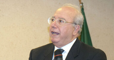 Renzo: “Attacchi alla Professione odontoiatrica, valuteremo tutela legale”