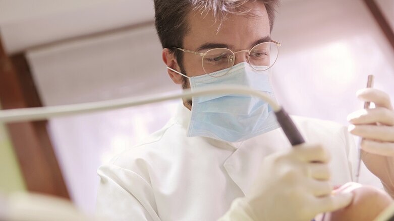 Diş Hekimliği Fakültesi Açılma Hızı Nüfus Artış Hızından Fazla