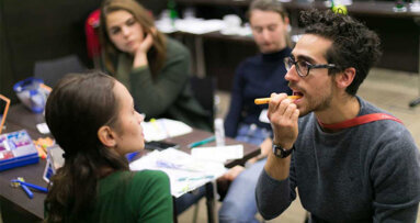 iTop: Tο βούρτσισμα των δοντιών μαθαίνεται (Συνέντευξη: Dr Fabio Angelini)