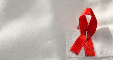 Saudi Arabian dental students exhibit negative attitude towards HIV patients