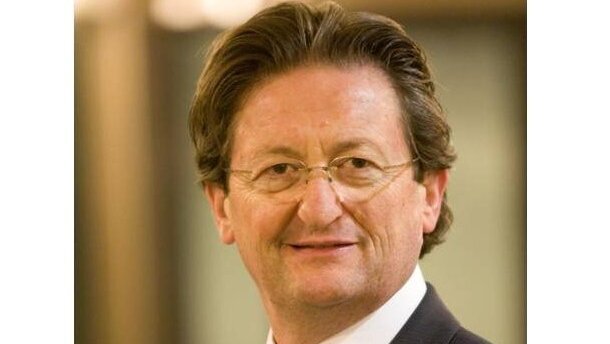 Przyszłość implantologii – zagrożenia i możliwości