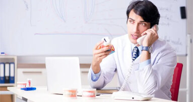 Podporo za duševno zdravje avstralskih zobozdravnikov zagotavlja dežurna telefonska številka 24 ur na dan