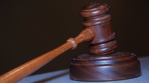 Medici 1980-’84, sì al nuovo test per l’albo dei dentisti