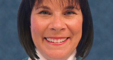 Donna Caminiti, RDH, receives Pros in the Profession Award