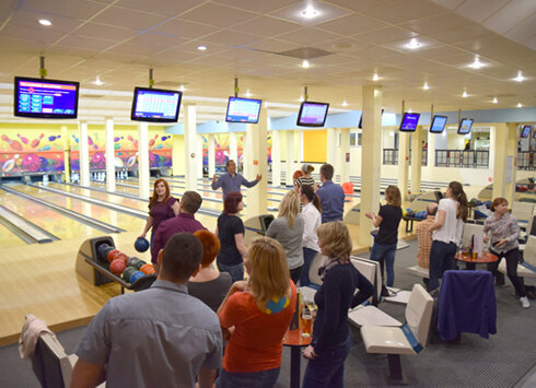 Večerní bowling