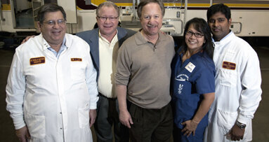 Volunteer endodontists save teeth at AAE event