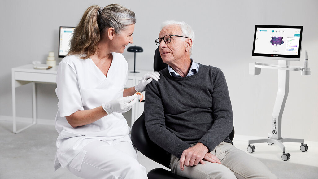 DEXIS intra-oral scanners now with triple scanning workflow for dentures