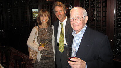 Harvard alums honor Dr. Alvin Krakow Harvard alums honor Dr. Alvin Krakow
