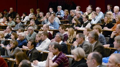 Lernen für den guten Zweck Lernen für den guten Zweck