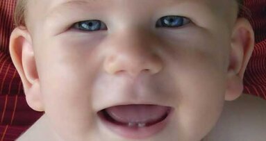 Fluoride toothpaste recommended at child’s first tooth