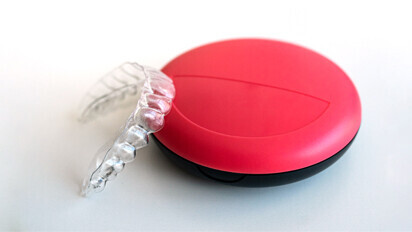 ClearCorrect - niewidoczne nakładki ortodontyczne