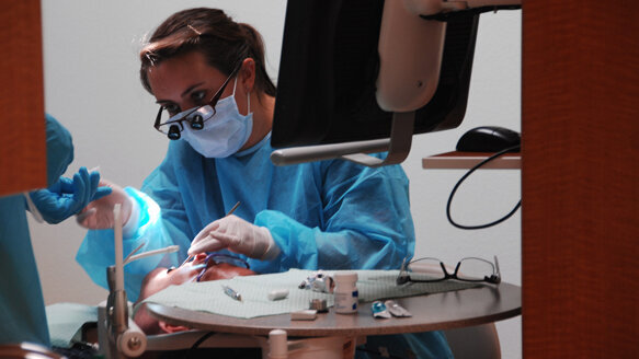 A clinic shows that the developmentally disabled can be treated without anesthesia