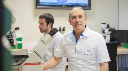 Eduardo Anitua distinguido com o Prémio Sabino Arana 2025