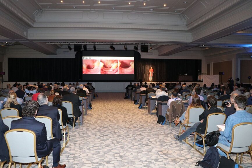 Conference hall at Euro Implanto in Nice. (Photograph: Philippe Alibert)