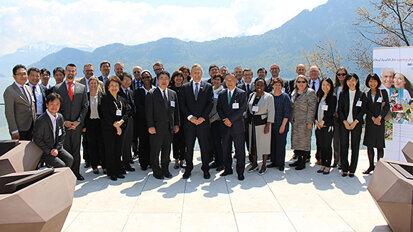 FDI専門家会議：高齢化人口のための口腔保健