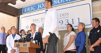 Rundum-Zahnbehandlung für grössten Mann der Welt