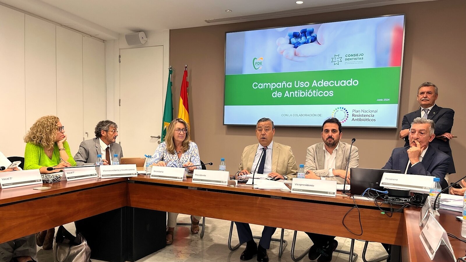 Campaña contra la resistencia antimicrobiana