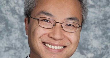 Clinician monitors oral lesions in 3-D