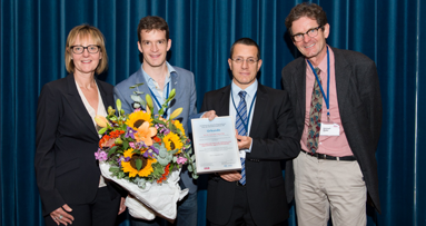 Arbeit zur Parodontaltherapie ausgezeichnet