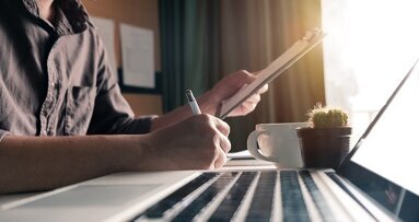 AADR reviews Advancing Dental Education: Gies in the 21st Century project