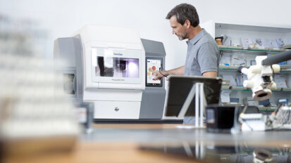 PrograWorld: Ivoclar prepares dental laboratories for the digital future