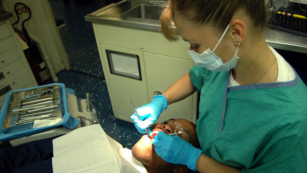 US military recruits foreign doctors