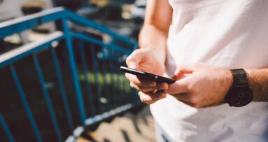 Students urged to adopt professional social media identities for patient and faculty connections