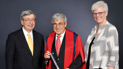 Henry Schein CEO receives honorary fellowship