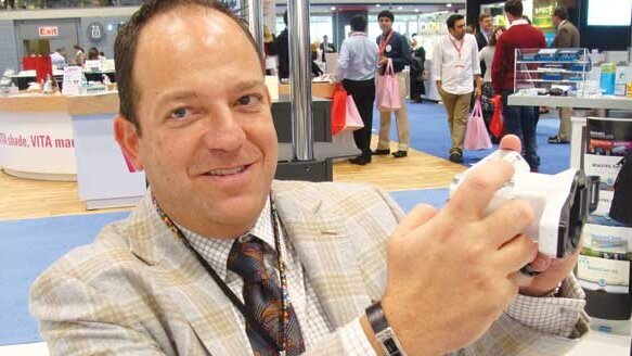 EyeSpecial C-II smart digital camera: Ready, aim and shoot