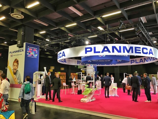 Planmeca letos slaví 50 let od založení společnosti. K narozeninám si nadělila netradiční dárek - kupuje společnost KaVo.