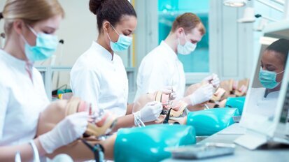 Đại học Anh hợp tác với mydentist để tạo điều kiện đăng ký GDC cho các nha sĩ nước ngoài