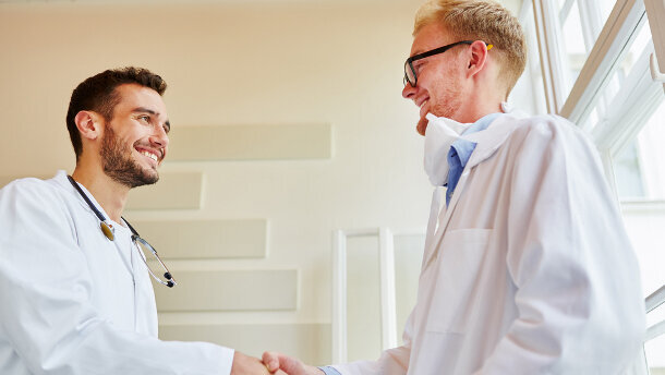 Panoramas de la Drees : Portrait des professionnels de santé