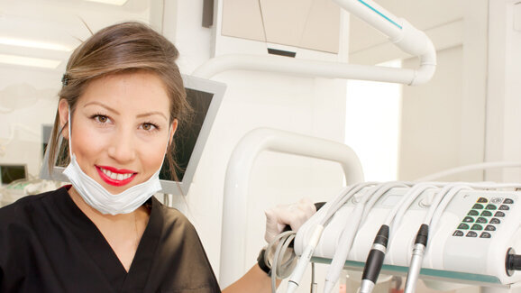 UMF “Carol Davila” organizeaza intalniri informative cu elevii Capitalei