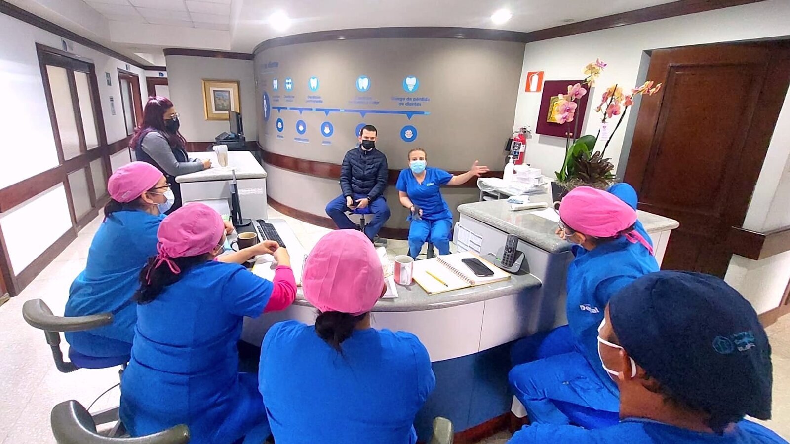 La asistente dental mejora la atención del paciente (1)