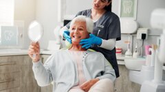 L’UFSBD publie une feuille de route pour intégrer la santé bucco-dentaire dans les politiques du bien-vieillir