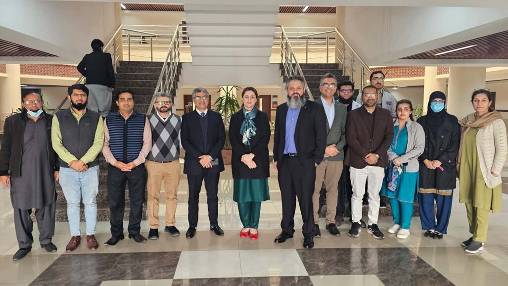 FJIDS seminar equips dental specialists for careers in Saudi Arabia