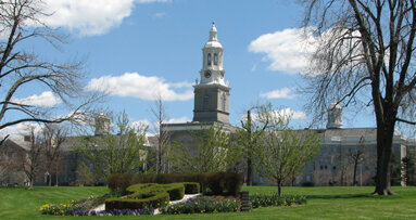 NIH awards $1.2 million grant to train future oral health researchers