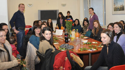 УС на СРК подкрепи 27 майки-зъболекарки