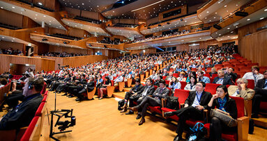 Più di 1300 professionisti odontoiatri hanno “affrontato a gamba tesa le sfide di ogni giorno” al 6° Congresso Internazionale CAMLOG di Cracovia