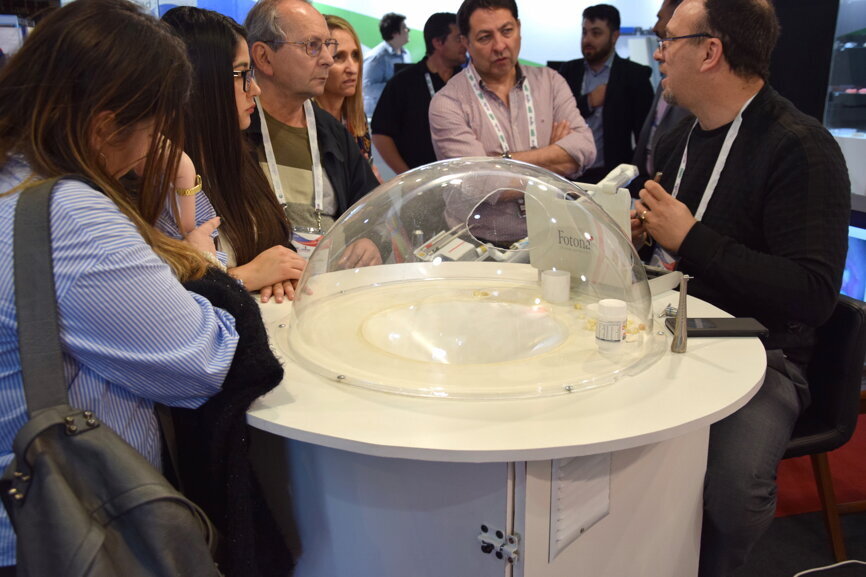 Live demonstration at the Fotona booth at the FDI World Dental Congress (Photograph: Monique Mehler, Dental Tribune International)